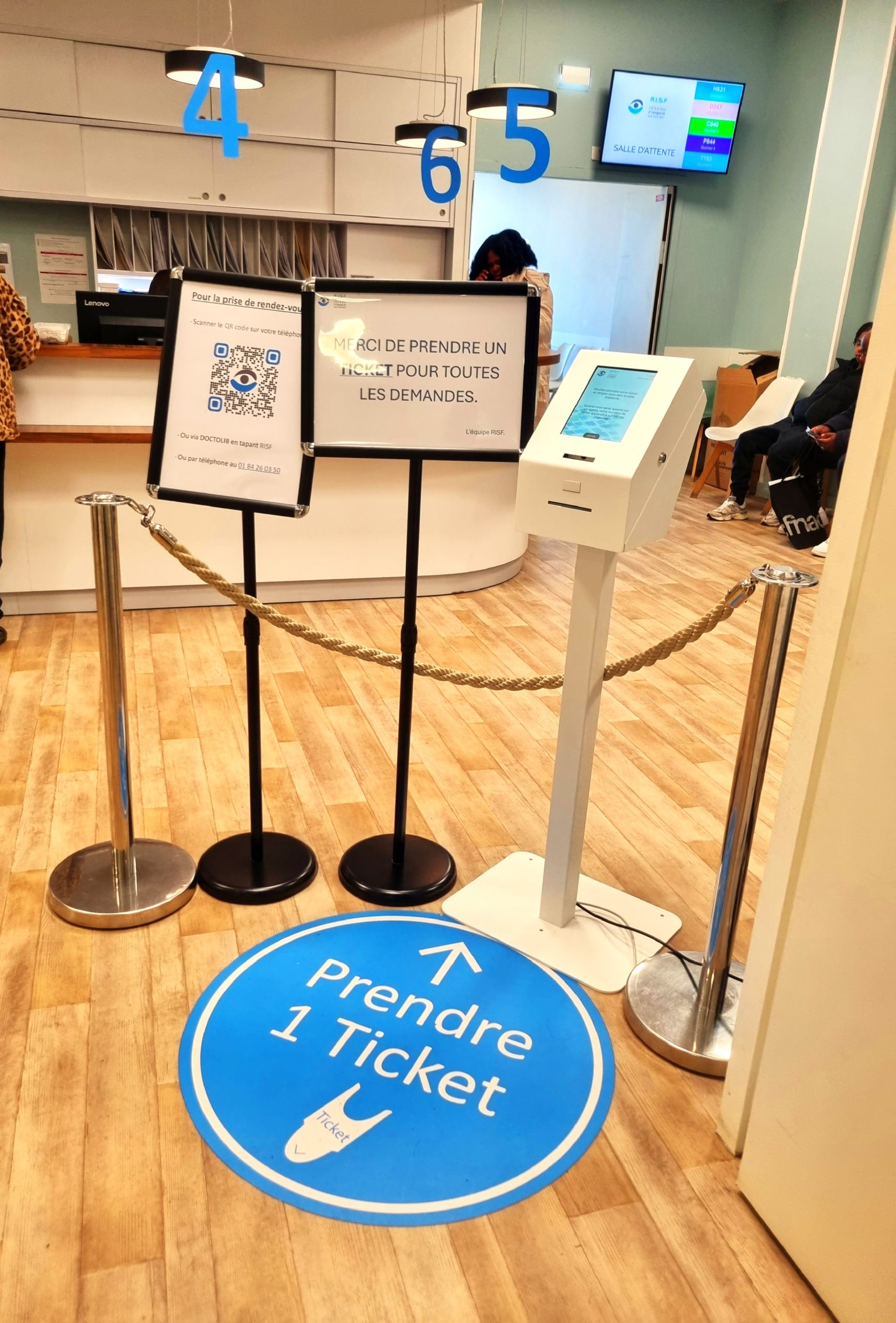 borne gestion file d'attente